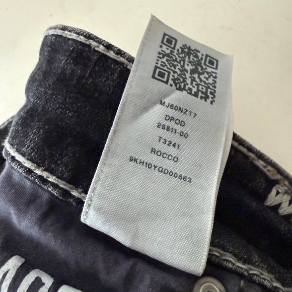 True Religion ROCCO Relaxed Skinny Black Denim Thick Stitch Jeans Mens 30 x 34 - Picture 7 of 12